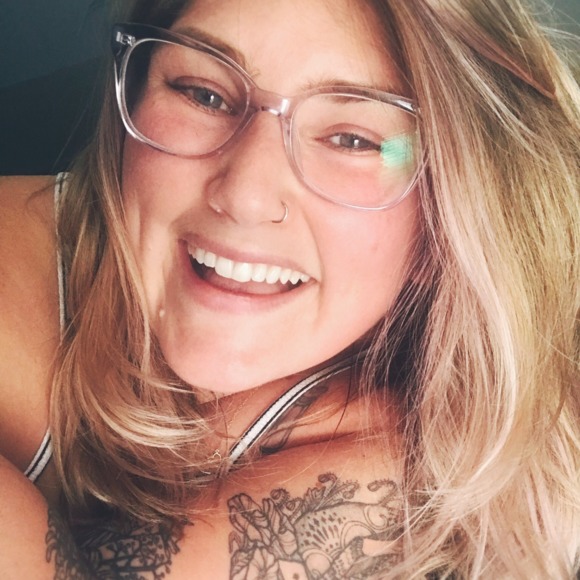 Meet your Posher, Alex - Picture 1 of 1